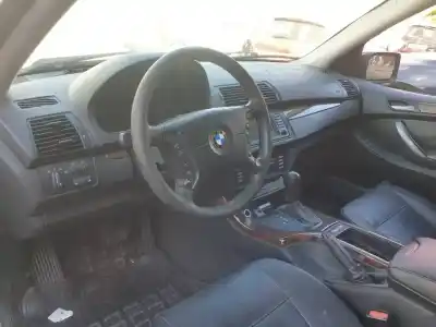 Veículo de Sucata bmw x5 (e53) m57d30o1.306d2.11007790147 do ano 2003 alimentado 