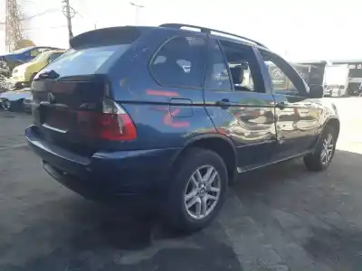 Veículo de Sucata bmw x5 (e53) m57d30o1.306d2.11007790147 do ano 2003 alimentado 