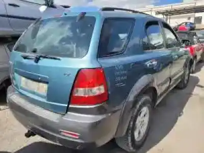 Scrapping Vehicle kia sorento (bl) d4cb of the year 2002 powered 