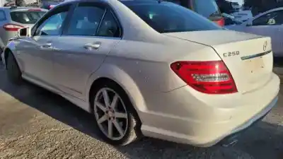 Veicolo di demolizione mercedes-benz clase c (w204) berlina 651911 dell'anno 2010 alimentato 