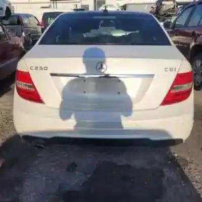 Veicolo di demolizione mercedes-benz clase c (w204) berlina 651911 dell'anno 2010 alimentato 