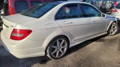 Veicolo di demolizione mercedes-benz clase c (w204) berlina 651911 dell'anno 2010 alimentato 