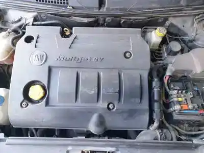 Veicolo di demolizione fiat stilo (192) 192a8000 dell'anno 2006 alimentato 