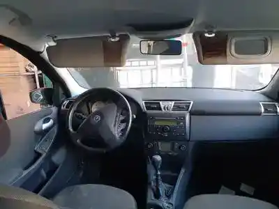 Veicolo di demolizione fiat stilo (192) 192a8000 dell'anno 2006 alimentato 