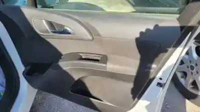 Veicolo di demolizione opel meriva b a13dte dell'anno 2010 alimentato 