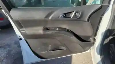 Veicolo di demolizione opel meriva b a13dte dell'anno 2010 alimentato 