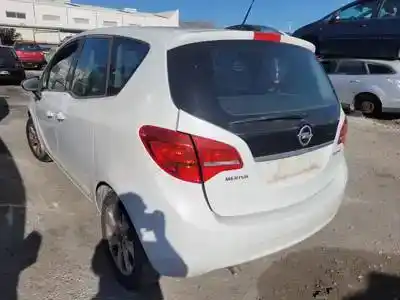 Veicolo di demolizione opel meriva b a13dte dell'anno 2010 alimentato 