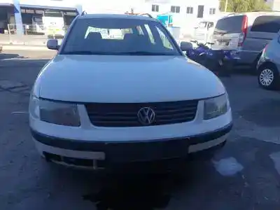 Veículo de Sucata volkswagen passat variant (3b5) afn do ano 1997 alimentado 