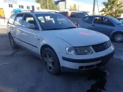 Veículo de Sucata volkswagen passat variant (3b5) afn do ano 1997 alimentado 