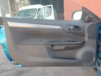 Veicolo di demolizione opel tigra twin top z13dt dell'anno 2004 alimentato 