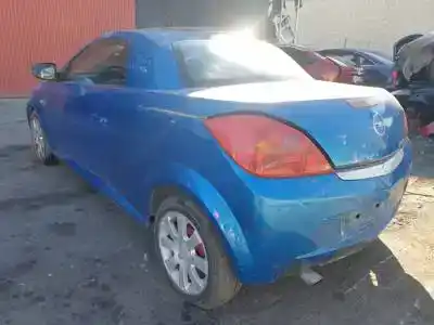 Veicolo di demolizione opel tigra twin top z13dt dell'anno 2004 alimentato 