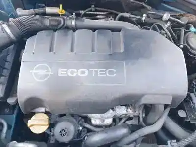 Veicolo di demolizione opel tigra twin top z13dt dell'anno 2004 alimentato 