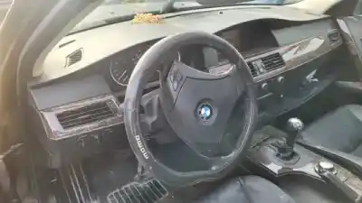 Scrapping Vehicle bmw 5 (e60) 520 i of the year 2003 powered 0
