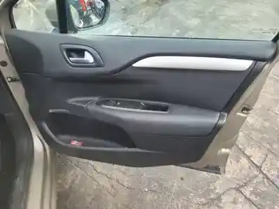 Veículo de Sucata citroen c4 berlina (b7) 9hpdv6dted.9hp.9h06 do ano 2011 alimentado 