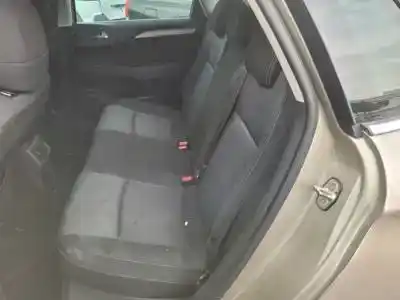 Veículo de Sucata citroen c4 berlina (b7) 9hpdv6dted.9hp.9h06 do ano 2011 alimentado 