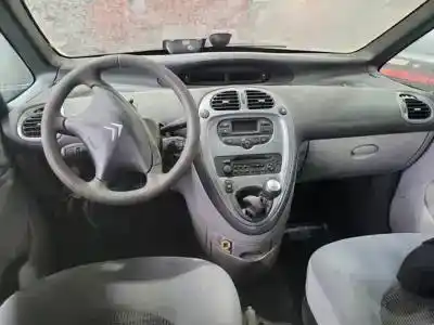Scrapping Vehicle citroen xsara picasso 2.0 hdi cat (rhy / dw10td) of the year 2003 powered 