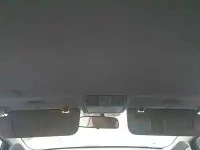 Veicolo di demolizione kia cee´d (jd) d4fc dell'anno 2012 alimentato 