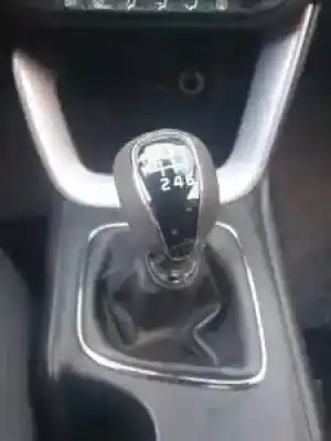 Veicolo di demolizione kia cee´d (jd) d4fc dell'anno 2012 alimentato 