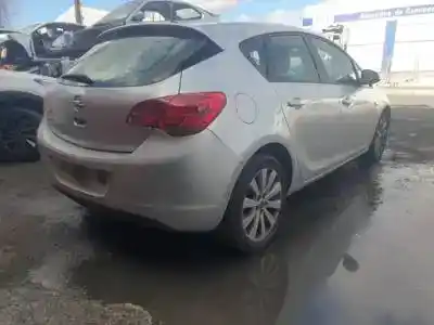 Verschrottungsfahrzeug opel astra j lim. a16xer des jahres 2009 angetrieben 