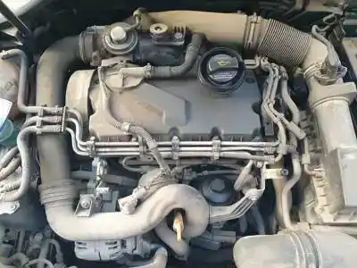 Veicolo di demolizione volkswagen golf v berlina (1k1) bkc dell'anno 2003 alimentato 