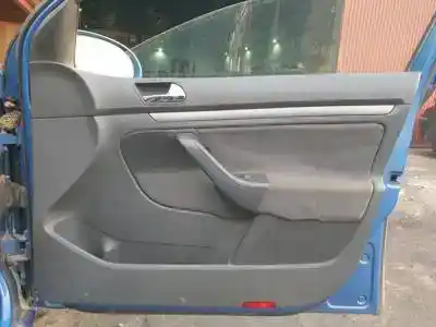Veicolo di demolizione volkswagen golf v berlina (1k1) bkc dell'anno 2003 alimentato 