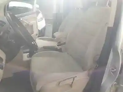 Veicolo di demolizione volkswagen touran (1t3) cfhc dell'anno 2010 alimentato 