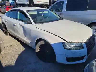 Veicolo di demolizione audi a5 sportback (f5a) cdnb dell'anno 2008 alimentato 