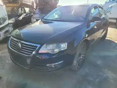 Veicolo di demolizione VOLKSWAGEN PASSAT BERLINA (3C2)  dell'anno 2005 alimentato 
