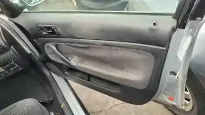 Veicolo di demolizione volkswagen passat berlina (3b3) avf.awx.avb dell'anno 2003 alimentato 