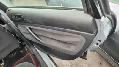 Veicolo di demolizione volkswagen passat berlina (3b3) avf.awx.avb dell'anno 2003 alimentato 