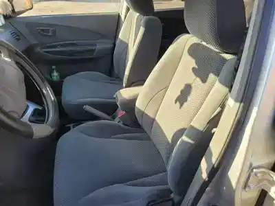 Véhicule à la ferraille hyundai tucson (jm) g4gc de l'année 2004 alimenté 