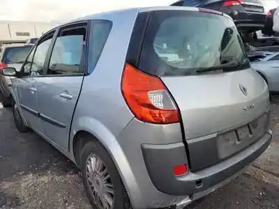 Sloopvoertuig renault scenic ii (x84,jm) k9k732.k9kp7 van het jaar 2006 aangedreven 
