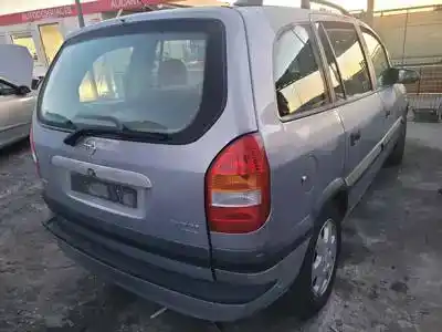 Sloopvoertuig opel zafira a x18xe1 van het jaar 2000 aangedreven 