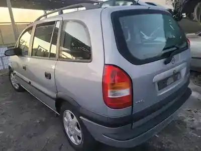 Sloopvoertuig opel zafira a x18xe1 van het jaar 2000 aangedreven 