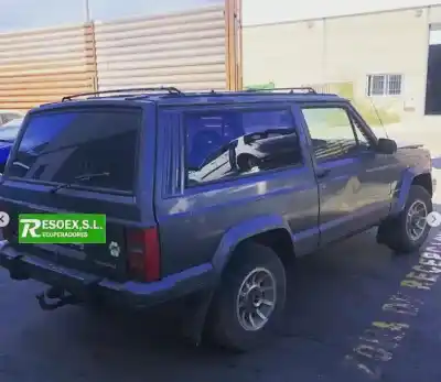 Vehicul casat jeep cherokee (xj) 2.1 td básico al anului 1993 alimentat j8s814