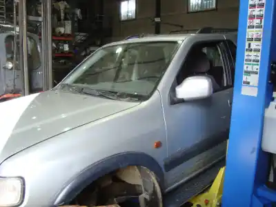 Veículo de Sucata opel frontera b sp do ano 2000 alimentado 