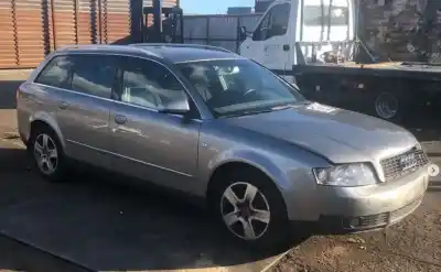 Veículo de Sucata audi a4 berlina (8e) 2.5 tdi (120kw) do ano 2003 alimentado bcz