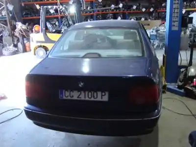 Sloopvoertuig bmw serie 5 berlina (e39) 535i van het jaar 1997 aangedreven 358s1