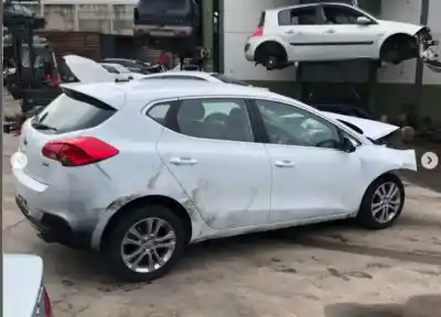 Scrapping Vehicle kia cee'd (jd) 1.6 crdi 128 of the year 2014 powered d4fb