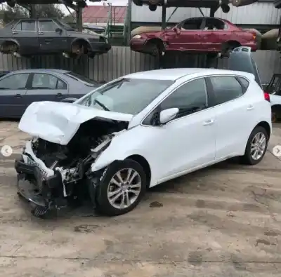 Scrapping Vehicle kia cee'd (jd) 1.6 crdi 128 of the year 2014 powered d4fb