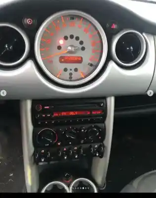 Sloopvoertuig mini mini (r50,r53) 1.6 16v cat van het jaar 2003 aangedreven w10b16ag