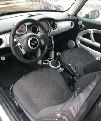 Sloopvoertuig mini mini (r50,r53) 1.6 16v cat van het jaar 2003 aangedreven w10b16ag