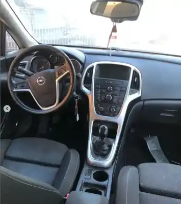 Здавання транспортного засобу opel astra j (p10) 2.0 cdti (68) року 2011 потужний a20dth
