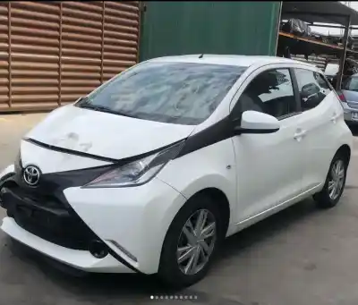 Vehículo de desguace TOYOTA AYGO 1.0 CAT del año 2016 con motor 1KR