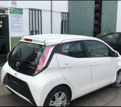 Veicolo di demolizione toyota aygo 1.0 cat dell'anno 2016 alimentato 1kr