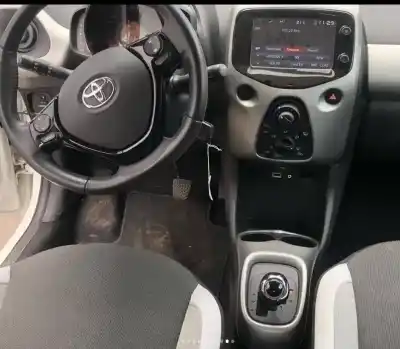 Veicolo di demolizione toyota aygo 1.0 cat dell'anno 2016 alimentato 1kr