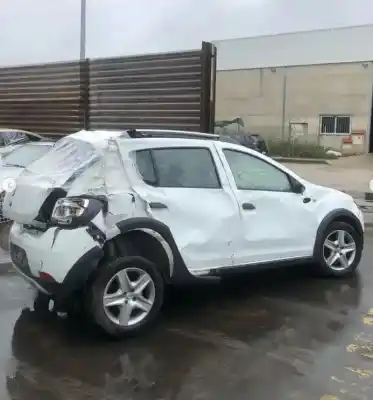 Scrapping Vehicle dacia sandero 0.9 tce cat of the year 2015 powered h4b a4