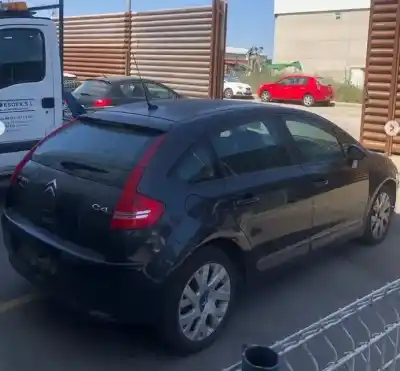 Veículo de Sucata citroen c4 berlina vtr plus do ano 2006 alimentado nfu