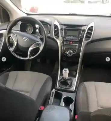 Veículo de Sucata hyundai i30 (gd) 1.6 crdi do ano 2001 alimentado 