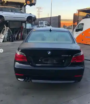 Veículo de Sucata bmw serie 5 berlina (e60) 525d do ano 2006 alimentado 256d2